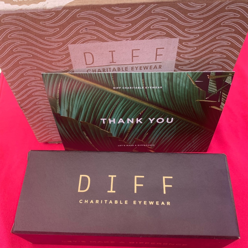 New DIFF Delilah Sunglasses Black